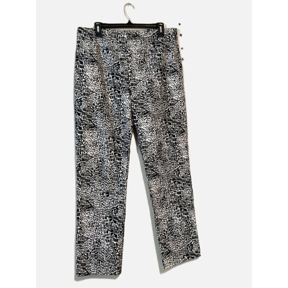 Marla Wynne Women Pull Up Color block Straight Leg Pants Size 16. New - Picture 1 of 8